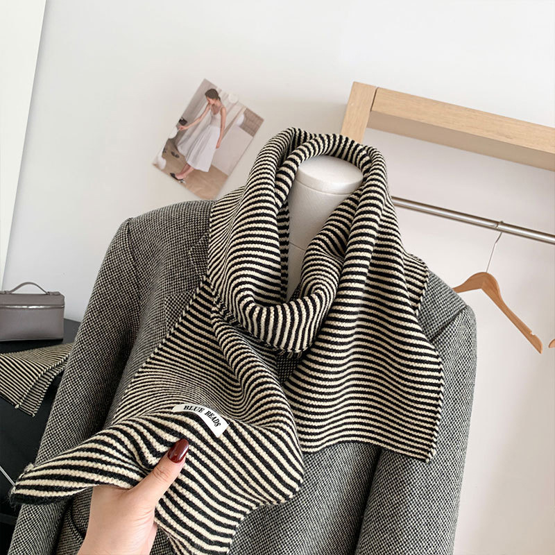 Luxe Gestreepte Gebreide Sjaal - Winter Clothing Korea recensie en prijs